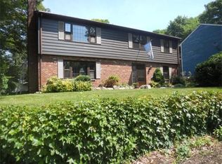 9 Village Rd, Gloucester, MA 01930