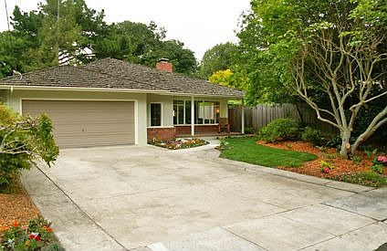 1st image of 214 Blackburn Ave