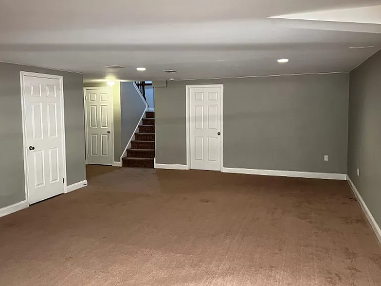1424 Redwood Ct — Photo 11