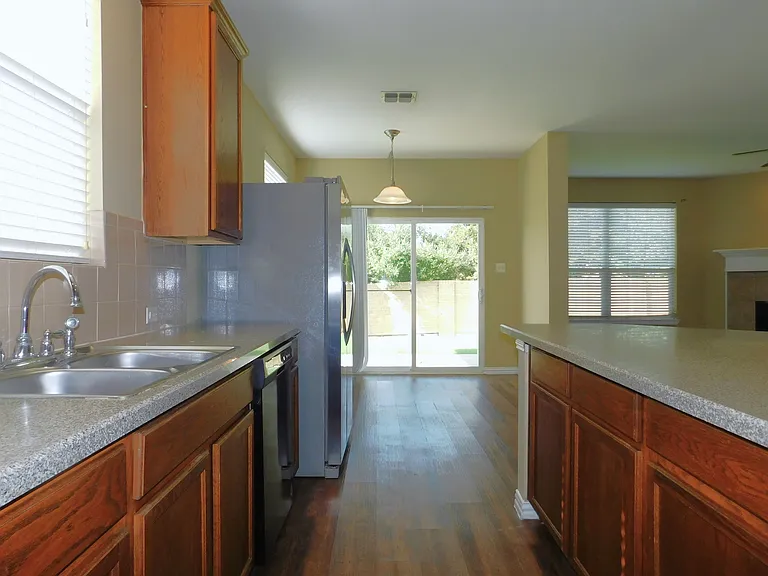 316 Hummingbird Dr — Photo 12