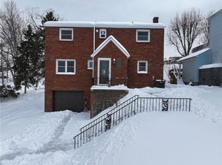 4448 Valley View St, Pittsburgh, PA 15214