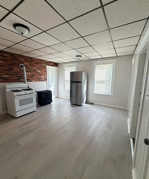 73 Esther St #1 — Photo 6