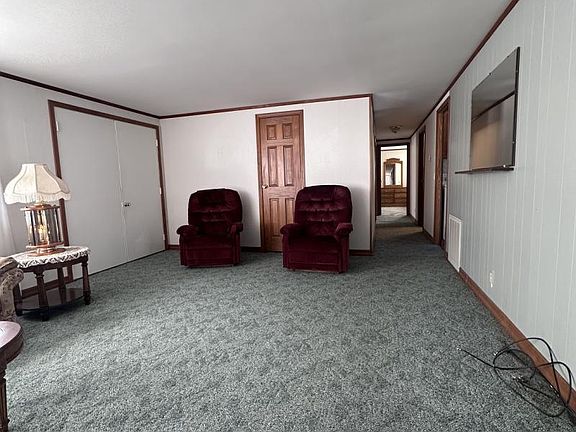 3rd image of 292 Nugent Rd