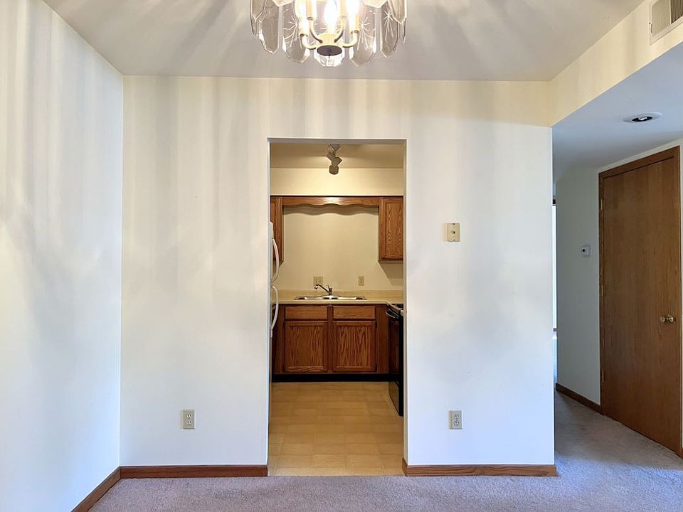 1st image of 417 427 N 2nd Street Carlson #417/8