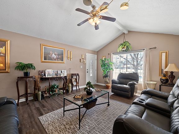 4th image of 3401 Chaney Ln