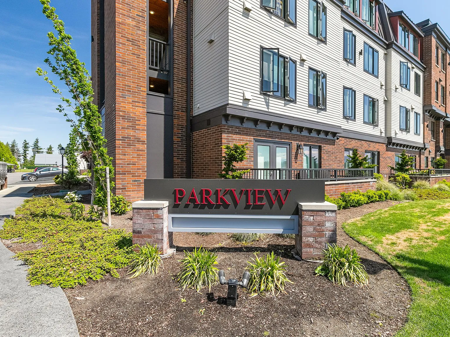 Parkview Apartments — Photo 3