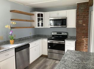 36 Hall St, Williamstown, MA 01267