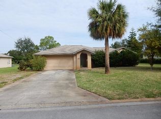 1766 24th St SW, Vero Beach, FL 32962