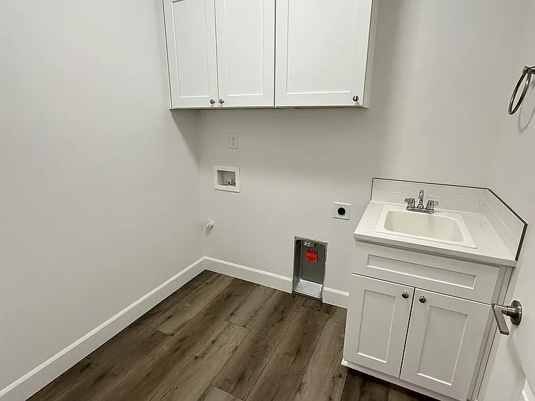 707 Athens Dr — Photo 12