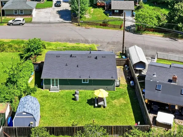 20550 Foothill Drive, Monte Rio, CA 95462