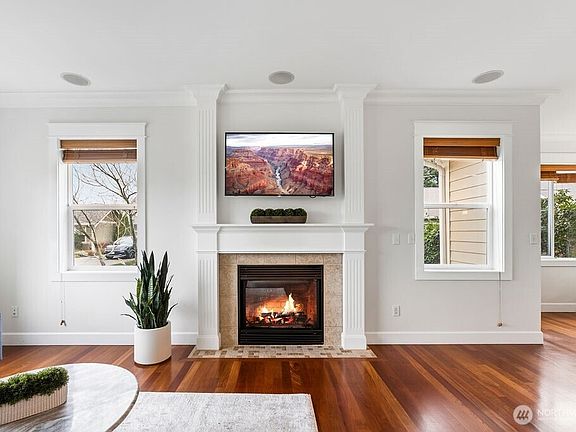 5th image of 7276 Rosemount Circle