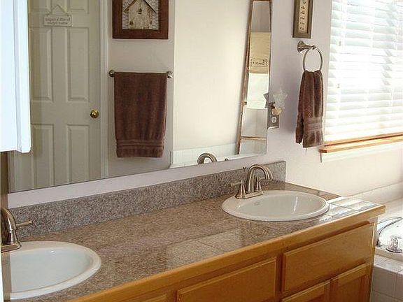 5th image of 16117 87th Avenue Ct E