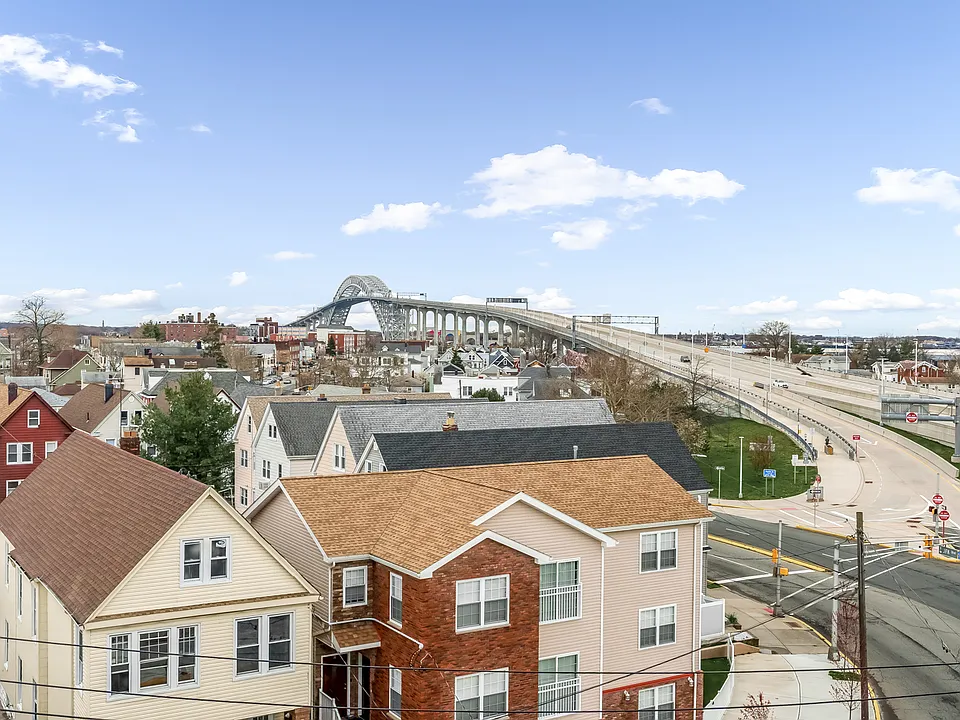 The Pointe Bayonne