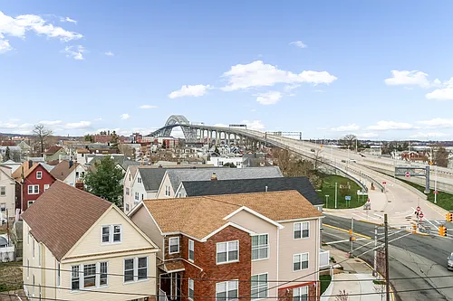 The Pointe Bayonne Photo 1