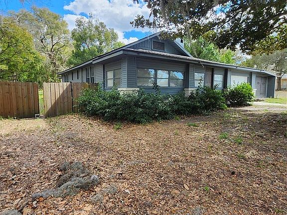 2nd image of 2107 NE 8th Rd