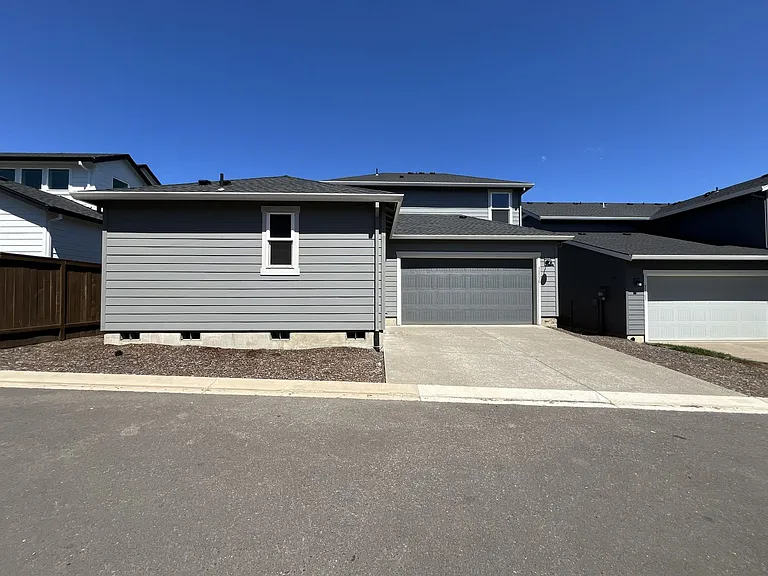 31530 NW Yorkshire St — Photo 56