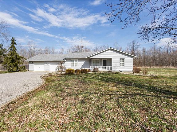 2nd image of 185 Jones Rd