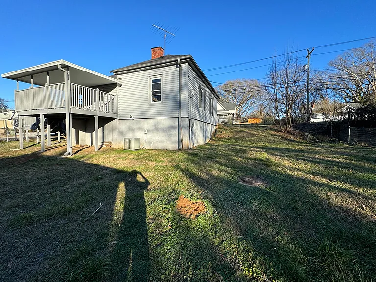 155 Floyd St — Photo 17