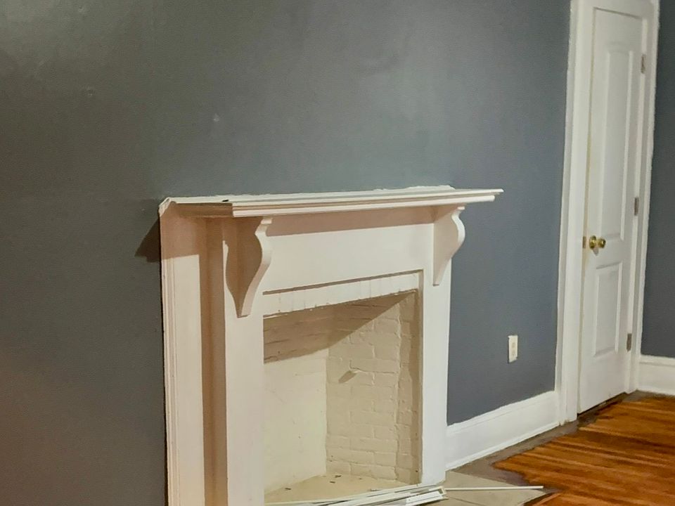 2nd image of 263-265 Holcomb St #1