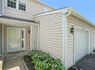 204 Carla Dr, Pittsburgh, PA 15238