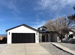 702 Rincon De Romos Dr SE, Rio Rancho, NM 87124