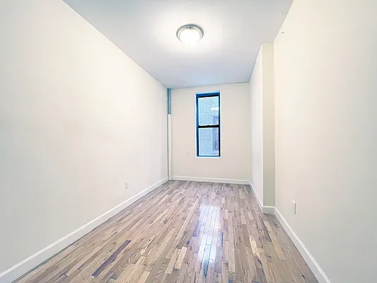 Rented by Bohemia Realty Group | media 17