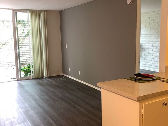 4th image of 777 Domingo Dr