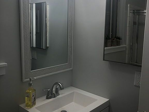5th image of 25102 Franklin Ter