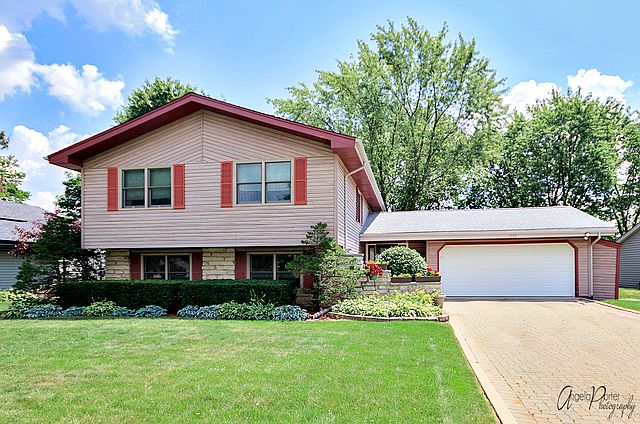 1st image of 1555 Newcastle Ln