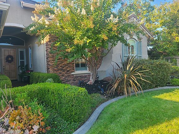 3rd image of 132 Morella Ct