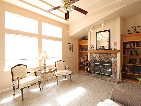 3rd image of 518 Lisa Ln #518