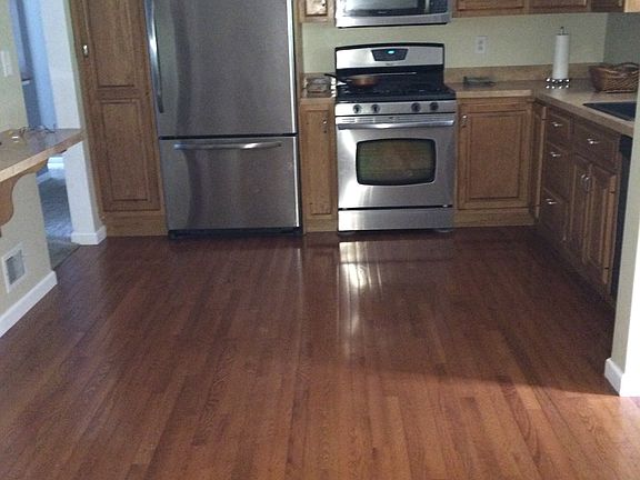 2nd image of 154 Castle Dr