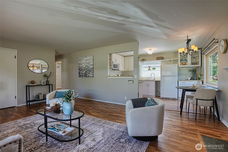4th image of 9016 12th Avenue NW
