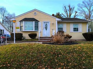 180 Creemer Ave, Iselin, NJ 08830