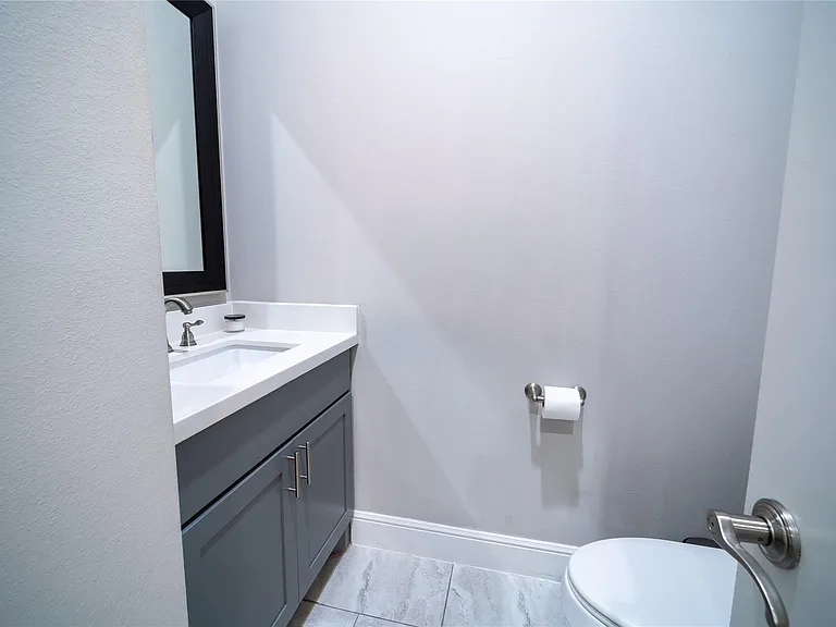4008 Barnes St — Photo 12