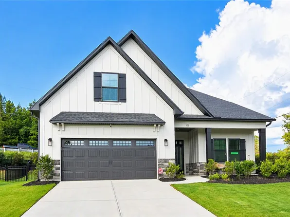 102 Shale Dr, Central, SC 29630