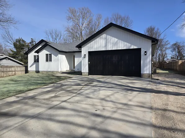 2430 N Rural Avenue, Springfield, MO 65803