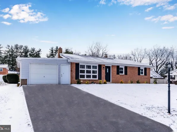 811 W Keller St, Mechanicsburg, PA 17055