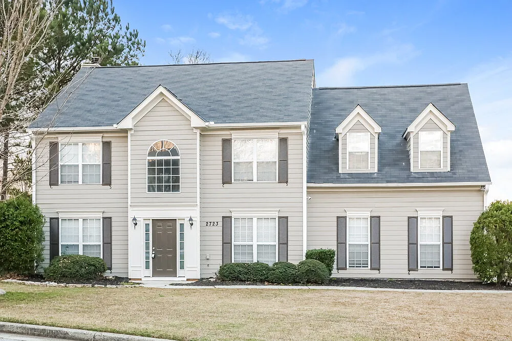4 bed, 2.5 bath, 2326 sqft, $3,380 — Photo 1