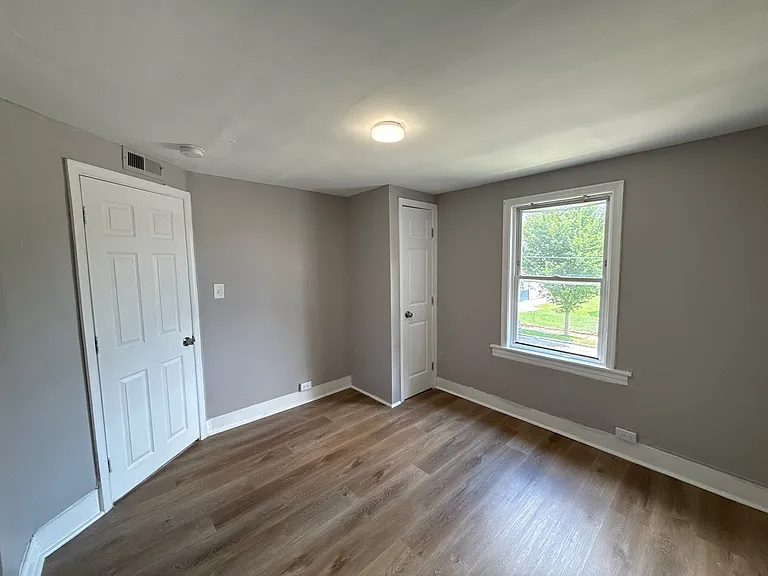 4002 Hayward Ave #B — Photo 7