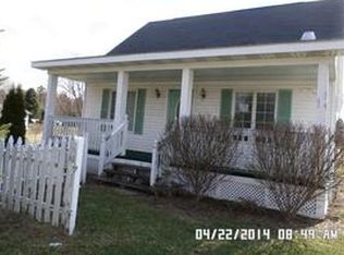 16997 Oakley Rd, Chesaning, MI 48616