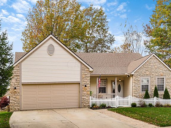 2nd image of 1183 Gladiolus Ct