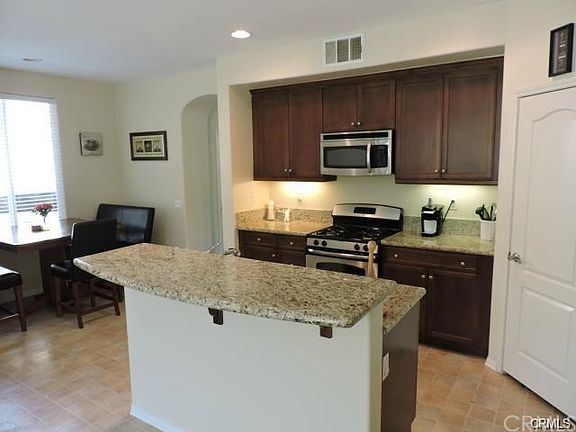 4th image of 40141 Gallatin Ct