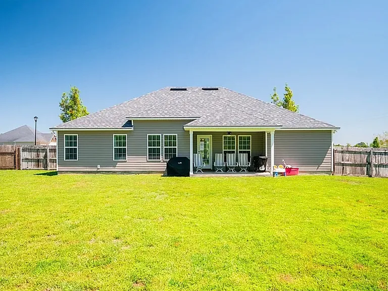 7 Colt Dr — Photo 11