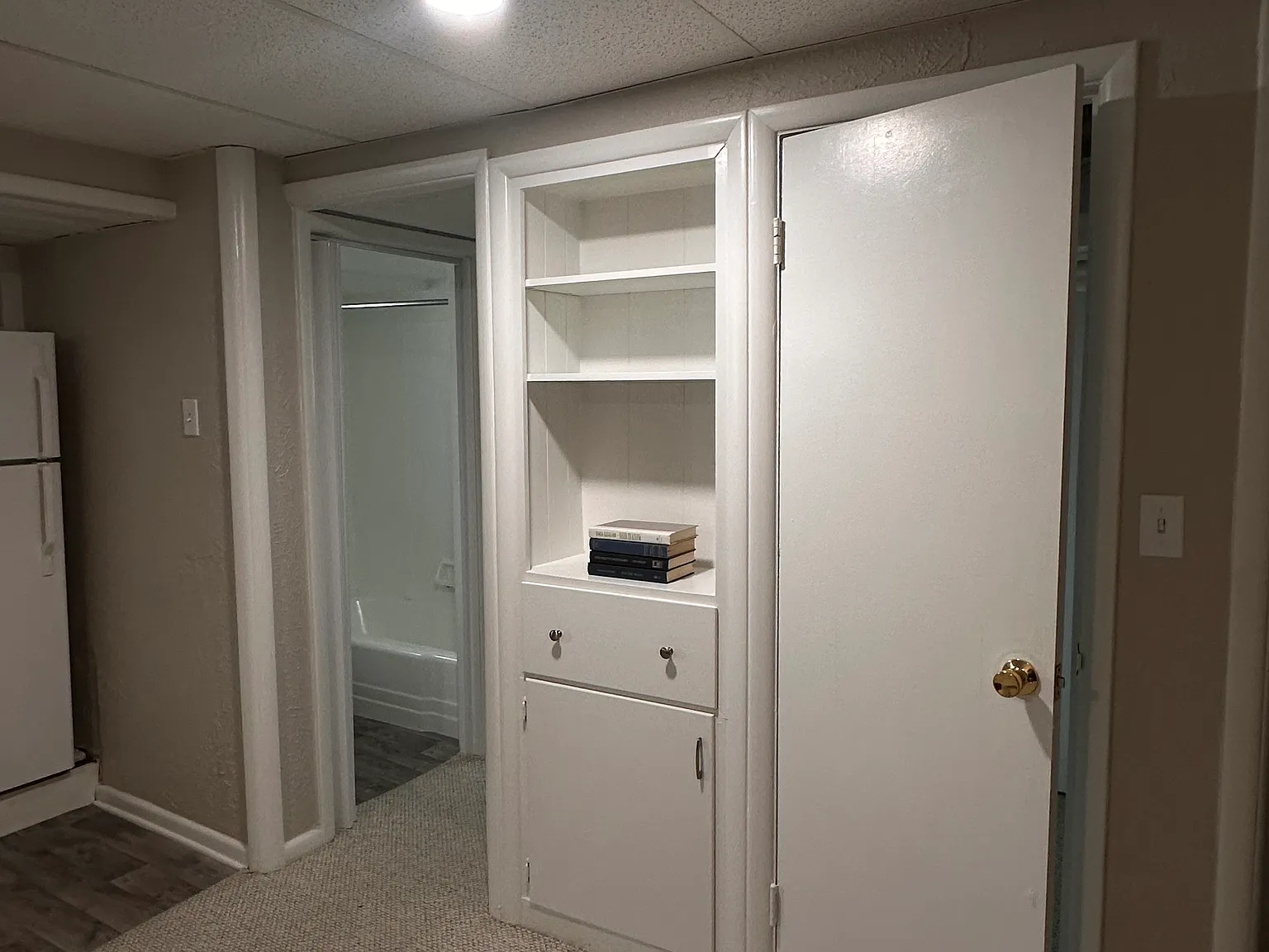 Studio, 650 sqft, $730 — Photo 3