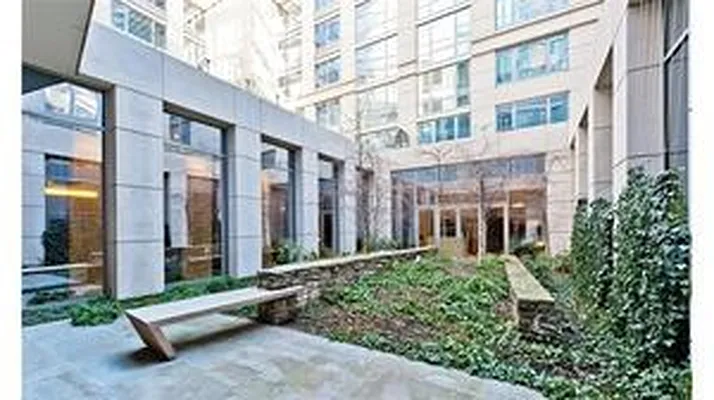 Rented by BLU Real Estate | media 36