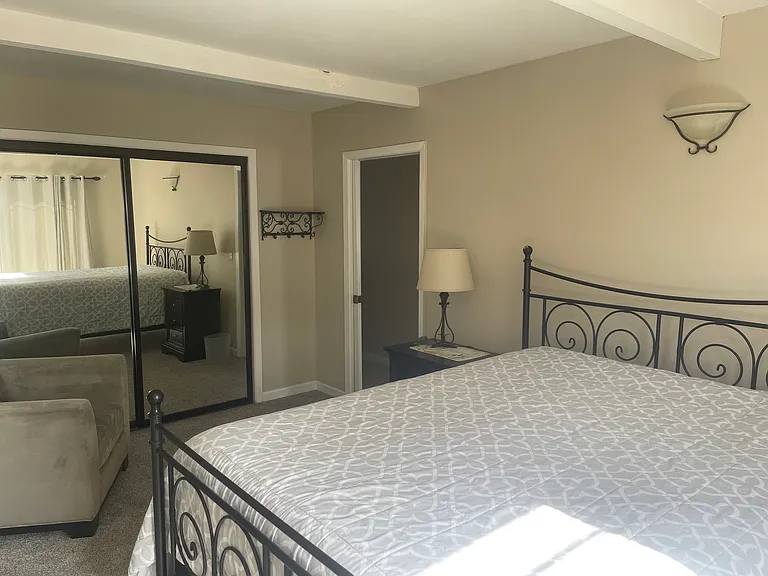 2045 Mariposa St — Photo 12
