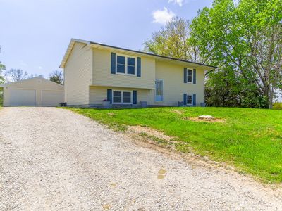 4230 County Road 1330, Cairo, MO, 65239