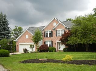 20582 Morar Cir, Strongsville, OH