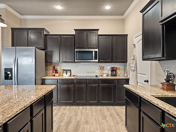 5th image of 5305 Colina Dr